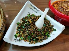 -有红鸡毛店·川菜(建设路店)