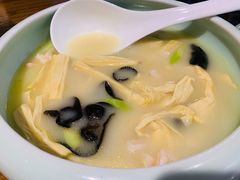 上汤虾仁鲜腐竹-禾珍珠家常小馆(河南博物院店)