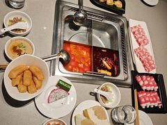 -海底捞火锅(宝龙广场夜宵主题店)