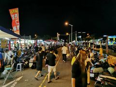 -六合夜市