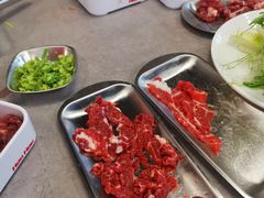 -张哞哞·鲜切牛肉自助火锅(高德置地店)