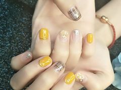 -MiuMiu日式美甲美睫工作室