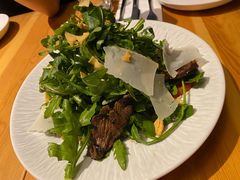 炭烤牛排芝麻菜蘑菇沙拉-TIAGO HOME KITCHEN(王府中环店)