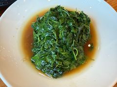-侬佳蒸菜馆(听潮店)