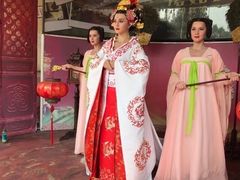 -厦门帷幕开啦红地毯蜡像艺术馆