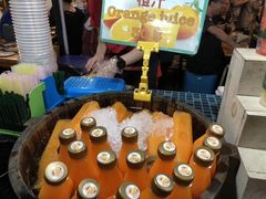 -席娜卡琳火车铁道夜市