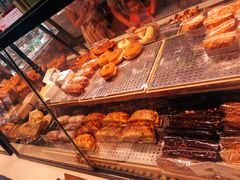 -巴黎贝甜(大宁国际商业广场店)