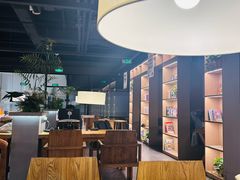 -魔方城市书房(中街益田店)