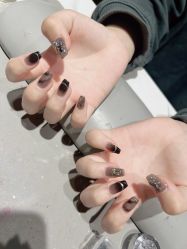 -丽心自助美甲美睫