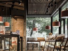 -Dough&Joe团憩(瑞虹天地月亮湾店)