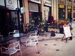等位区-MI WU FACTORY米屋美食工厂餐厅(绿地店)