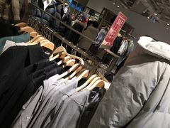 -URBAN REVIVO(北京斯普瑞斯奥特莱斯店)
