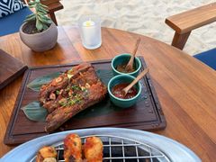 -三亚艾迪逊酒店·海滩烧烤 BARBACOA·现场乐队·浪漫晚餐·烧烤海鲜