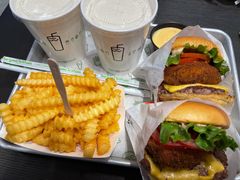 芝士牛肉蘑菇堡-Shake Shack(西单大悦城店)