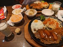 -豪享来牛排(人民店)