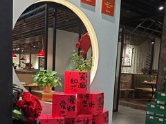 -叶派龙虾•招牌香辣蟹·海鲜(中海国际店)