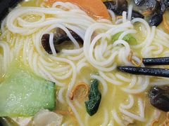 -桥香园过桥米线(国贸店)