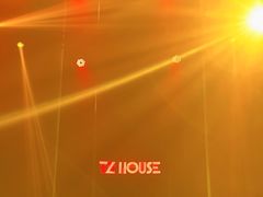 -TZ House音乐现场(来福士中心店)