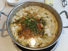 -德林酸菜鱼火锅(南丹店)