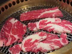 -铭牛烧肉·和牛海鲜自助(高新月牙湖店)