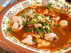 -同济大学本部学苑饮食广场