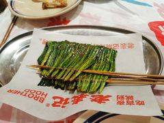 烤韭菜串-老表记广西宵夜螺蛳鸭脚煲(西大店)