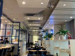 -小镇大厨新概念复合中餐厅(万达广场大连高新店)