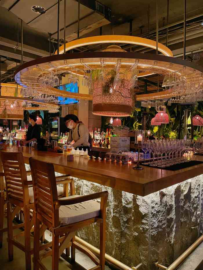 不二·民谣音乐餐酒吧(西安店)-"[薄荷]环境: 南门下舒适的音乐餐厅