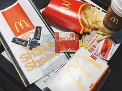 -麦当劳(水坑尾街店)