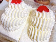 -红宝石·鲜奶小方·海派西点房(南丹店)