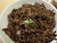 心意满满肥牛-熊吞·大碗丼烧肉饭(济宁万达广场店)