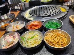 -GOGIYA·咕叽吖韩国传统烤肉店(东方新天地店)
