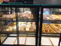 面包甜点陈列柜-圣安娜饼屋(信和广场店)