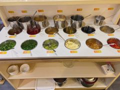 自助调料区-三头牛·潮汕牛肉生蚝火锅 (夏湾店)