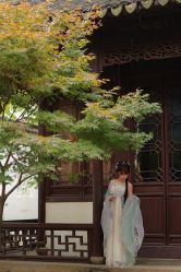 -一揽芳华汉服旗袍体验馆(拙政园店)