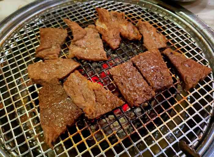 屋塔房木炭烤肉(斗门大信店)-"99在商场五楼 位置挺好找的 附近还有