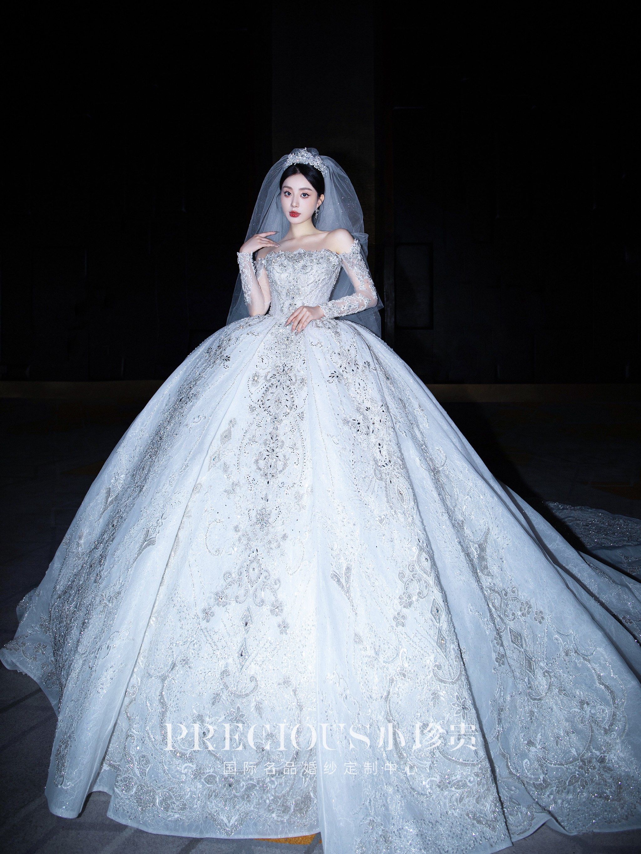 将贵族少女的优雅大气凸显78 @小珍贵国际婚纱礼服