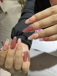 -瞧·享轻奢美甲美睫