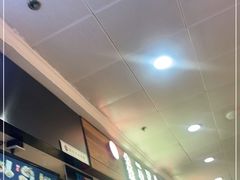 -鑫花溪牛肉米粉(人民广场店)