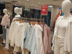 -优衣库(深圳万象天地旗舰店)