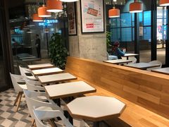 用餐区-Dough&Joe团憩(瑞虹天地月亮湾店)