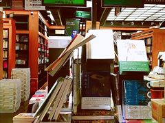 -西西弗书店&矢量咖啡(壹方购物中心店)