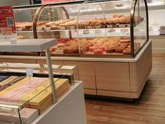面包甜点陈列柜-好利来(北美N1店)
