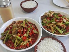-独一佳老胡湘菜馆(矿山路店)