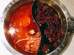 番茄鸳鸯锅-大龙燚火锅