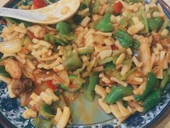 -维吾尔餐厅(宜山路店)