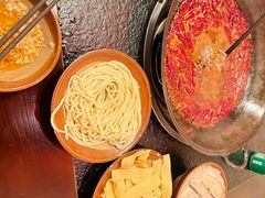 -渝井巷重庆老火锅(沈阳吉祥店)