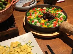 -云海肴·汽锅鸡·云南菜(天山百盛优客店)