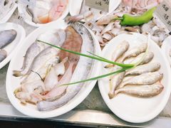 -渔中舟海鲜大排档(普陀沈家门店)