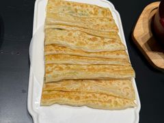 -鞍山大白鲨美食酒店